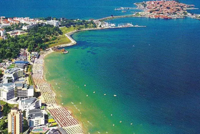Nessebar, South Beach, Larisa, *